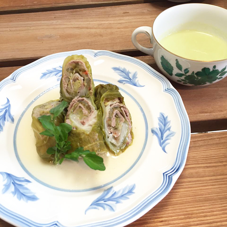 豚肉とピクルスのロールキャベツ